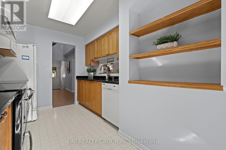 29005763/1720-jobin-crescent/carson-grove/ottawa/ontario/K1J1C5_13