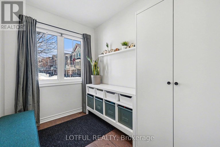 29383914/521-foxlight-circle/emerald-meadowstrailwest/ottawa/ontario/K2M0L9_23