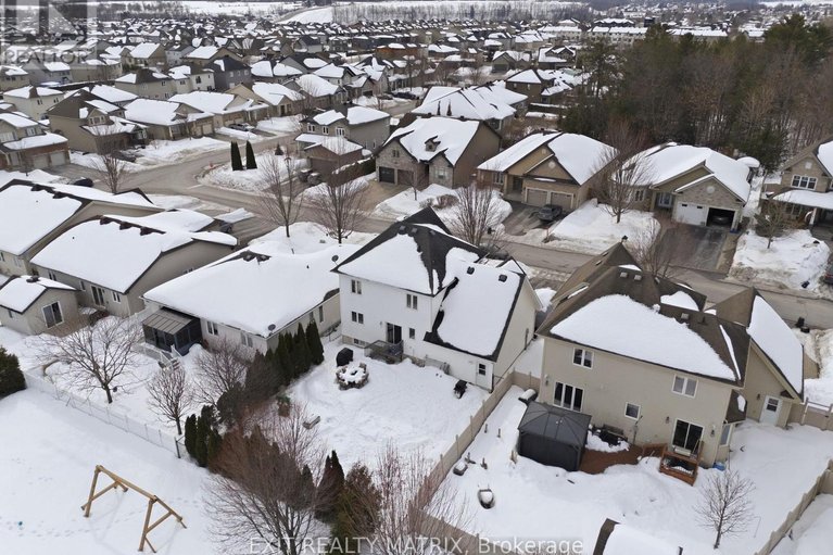 29438112/388-quartz-avenue/town-of-rockland/clarence-rockland/ontario/K4K0C7_35