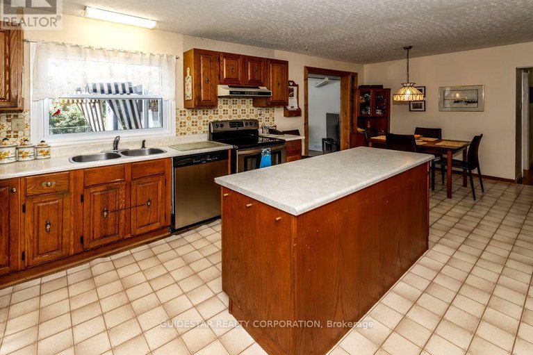28605194/20-henry-goulburn-way/stittsville-south/ottawa/ontario/K2S1P2_13
