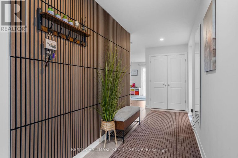 28879601/5017-abbott-street-e/emerald-meadowstrailwest/ottawa/ontario/K2V0M6_3