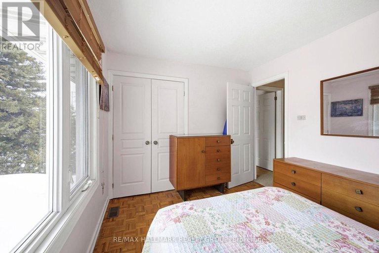 29429780/1572-boyer-road/chapel-hill/ottawa/ontario/K1C1R1_25