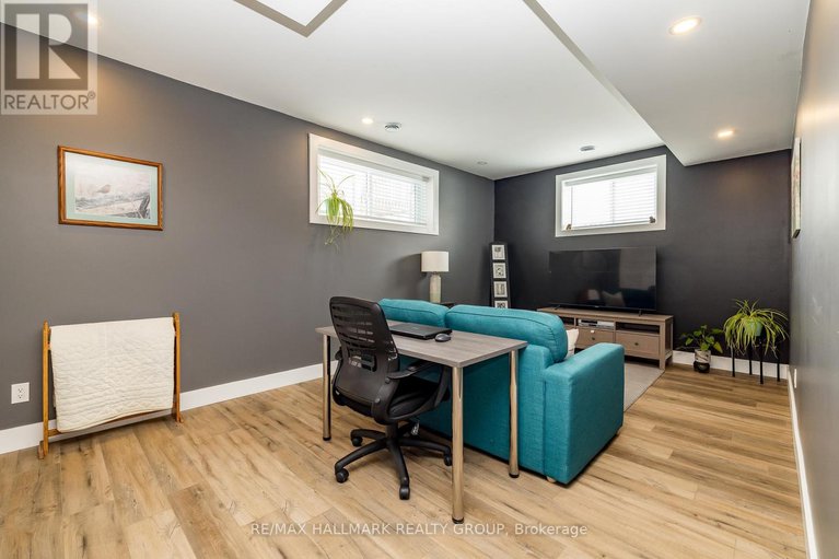 28347410/87-cobblestone-drive/village-of-russell/russell/ontario/K4R0B2_39