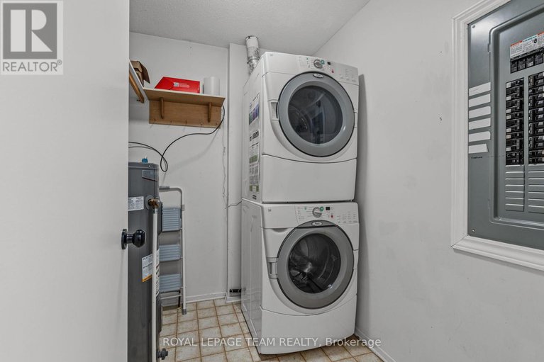 28691026/b-6501-bilberry-drive/convent-glen-north/ottawa/ontario/K1C4N4_34