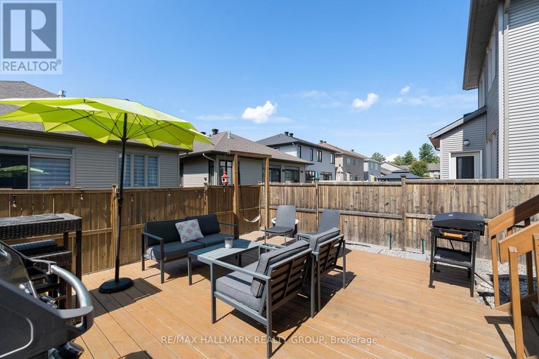 29563241/735-morningstar-way/mer-bleuebradley-estatesanderson-park/ottawa/ontario/K1W0G6_37