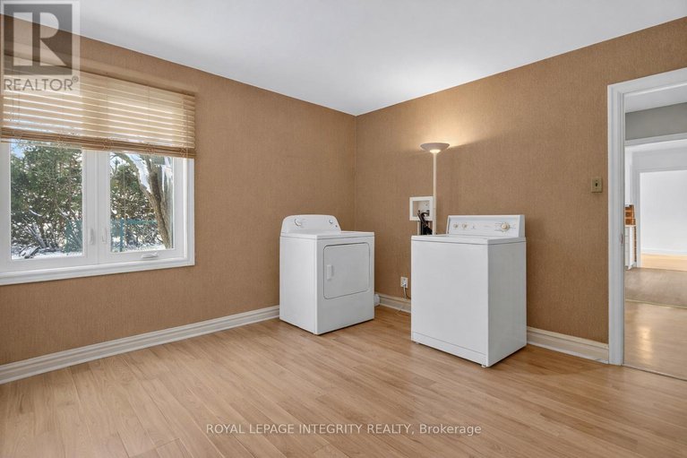 29192840/230-smyth-road/alta-vistafaircrest-heights/ottawa/ontario/K1H5A2_18