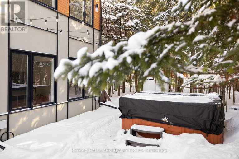 29319261/3311-barlow-crescent/dunrobin-shores/ottawa/ontario/K0A1T0_29