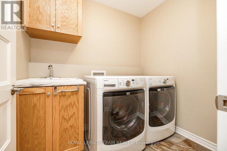 29034241/115-york-crossing-road/village-of-russell/russell/ontario/K4R0C5_30