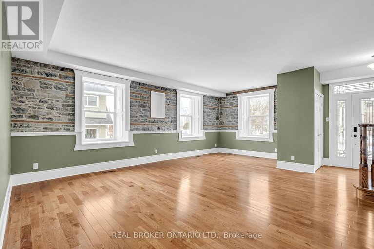 28292982/2486-county-rd-18-road/kemptville/north-grenville/ontario/K0G1J0_13