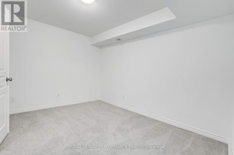 29414208/53-121-poplin-street/riverside-southgloucester-glen/ottawa/ontario/K4M0G7_30