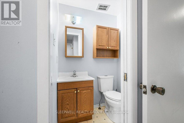 28669425/43-parkglen-drive/meadowlandsst-claire-gardens/ottawa/ontario/K2G3G7_22