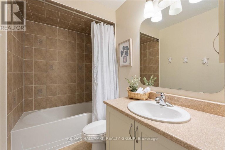 28232417/1780-plainridge-crescent/notting-hillsummerside/ottawa/ontario/K4A0L9_24
