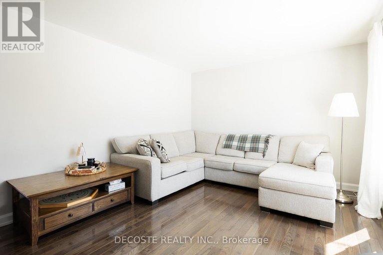 29524122/15-marlborough-street/maxville/north-glengarry/ontario/K0C1T0_4