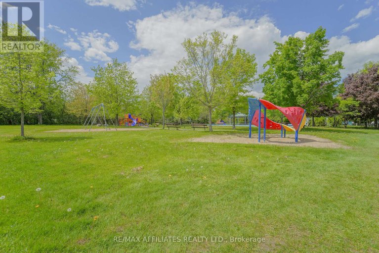 28513866/536-browning-avenue/riverview-park/ottawa/ontario/K1G0T4_48