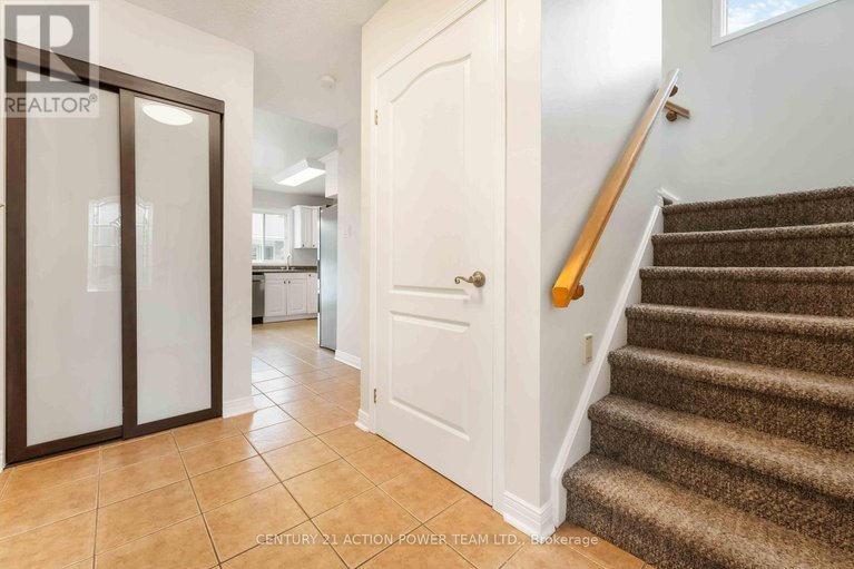 29025910/1474-shawinigan-street/fallingbrookridgemount/ottawa/ontario/K4A2M8_5