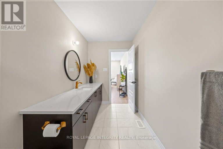 28608346/355-crossway-terrace/stittsville-north/ottawa/ontario/K2S2Z3_34