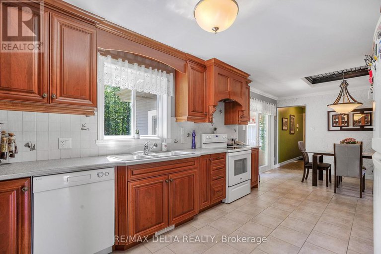 28863479/740-vinette-road/clarencerockland-twp/clarence-rockland/ontario/K0A1N0_5