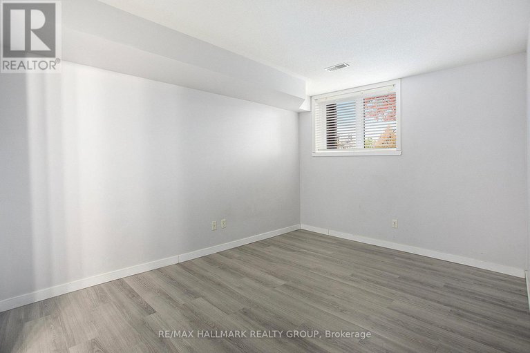 29018583/281-aquaview-drive/avalon-east/ottawa/ontario/K4A0B6_19