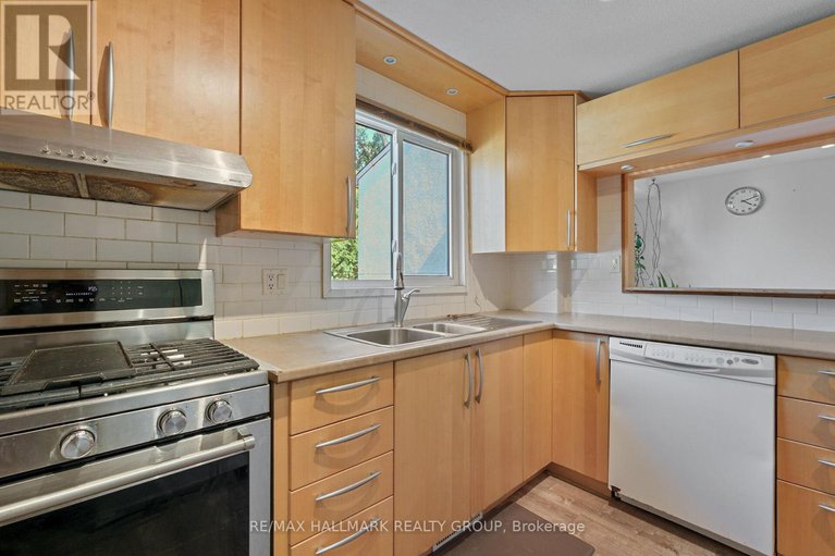 28678451/1089-barwell-avenue/fairfield-heights/ottawa/ontario/K2B8H4_16