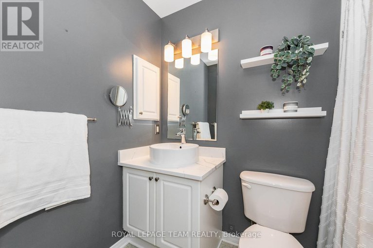 28874351/126-wharhol-private/westcliffe-estates/ottawa/ontario/K2H1G6_27