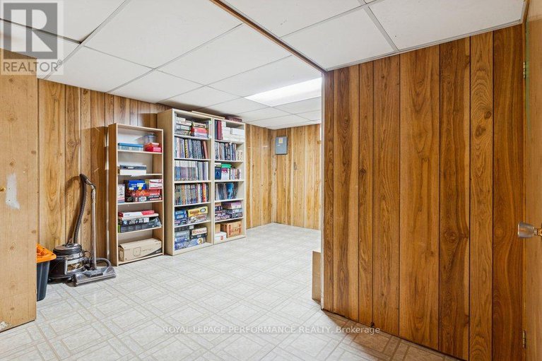 29402073/48-423c-woodfield-drive/tanglewood/ottawa/ontario/K2G4B7_33