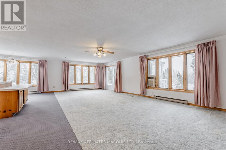 28215114/10984-county-rd-2-road/iroquois/south-dundas/ontario/K0E1K0_7
