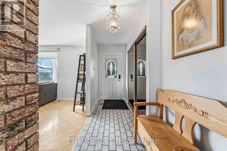 29367763/1471-northdale-street/pineview/ottawa/ontario/K1B4G7_2