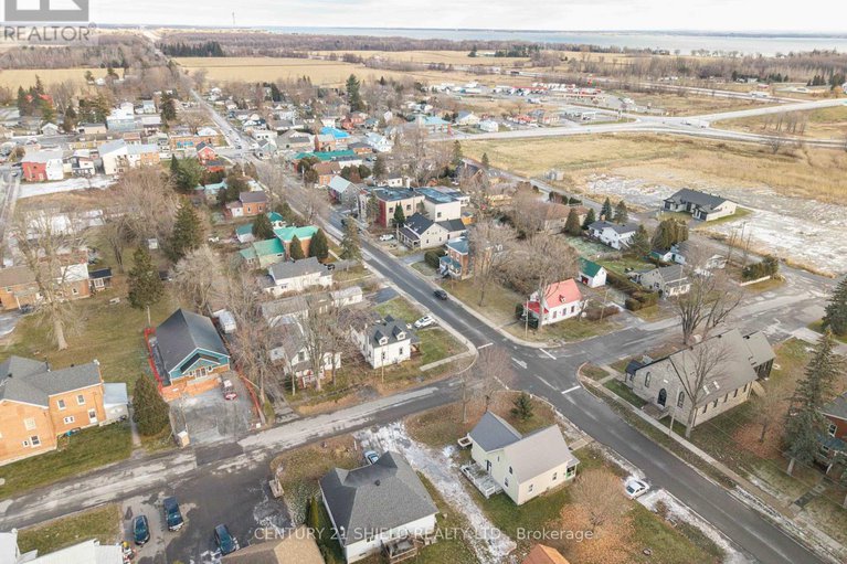 29154055/29-oak-street/lancaster/south-glengarry/ontario/K0C1N0_11