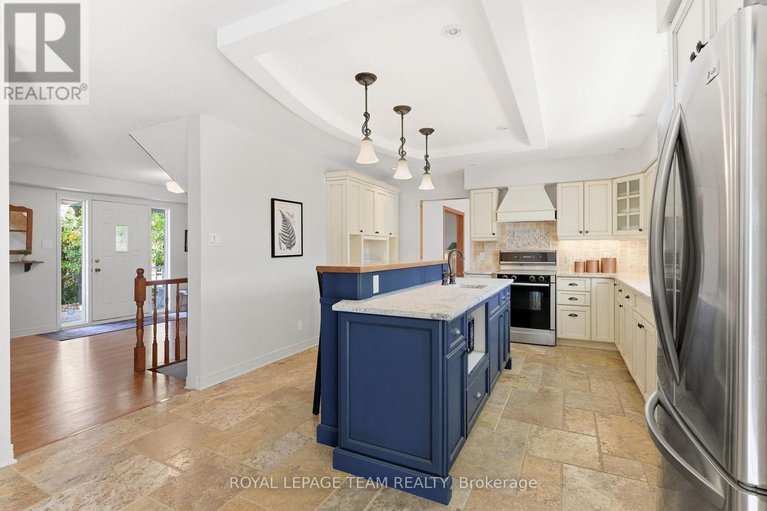 29036869/1102-cindy-hill-crescent/manotick-long-island-nicholls-island/ottawa/ontario/K4M1E8_16