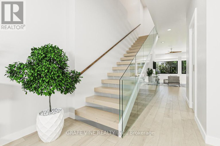 29136511/535-adventure-private/mooneys-bayriverside-park/ottawa/ontario/K1V9R2_7