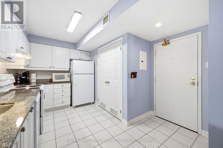 29581115/ph13-429-somerset-street-w/ottawa-centre/ottawa/ontario/K2P2P5_4