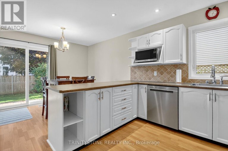 28977788/11-whalings-circle/stittsville-central/ottawa/ontario/K2S1S4_22
