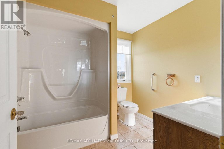 29059249/3066-goldfield-road/north-stormont-finch-twp/north-stormont/ontario/K0C1K0_19