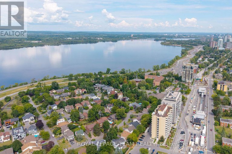 28812426/2122-saunders-avenue/woodroffe/ottawa/ontario/K2A4C7_46