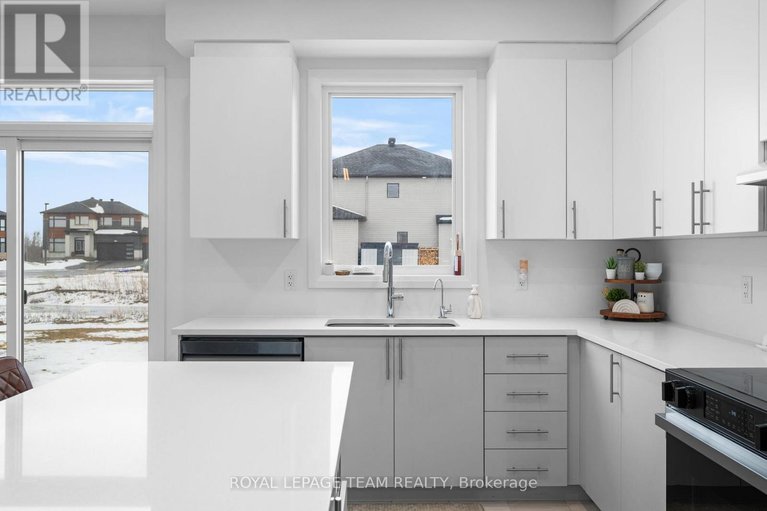 29484590/437-fleet-canuck-private/huntley-ward-south-east/ottawa/ontario/K0A1L0_16