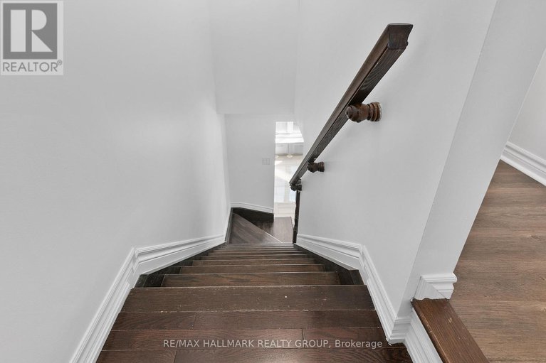 28782242/2427-nutgrove-avenue/half-moon-bay/ottawa/ontario/K2J0X4_6