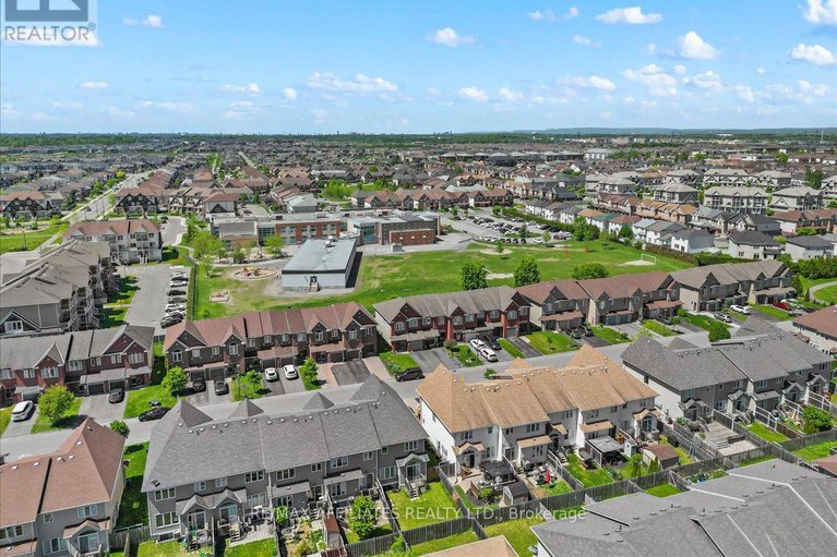 28378372/119-silvermoon-crescent/avalon-east/ottawa/ontario/K4A0P5_41