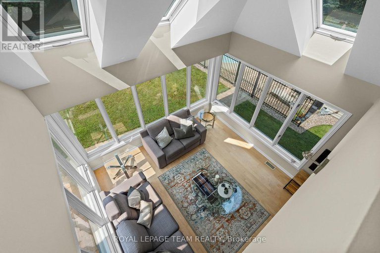 28734411/10-weldale-drive/rural-kanata-central/ottawa/ontario/K2W1A9_37
