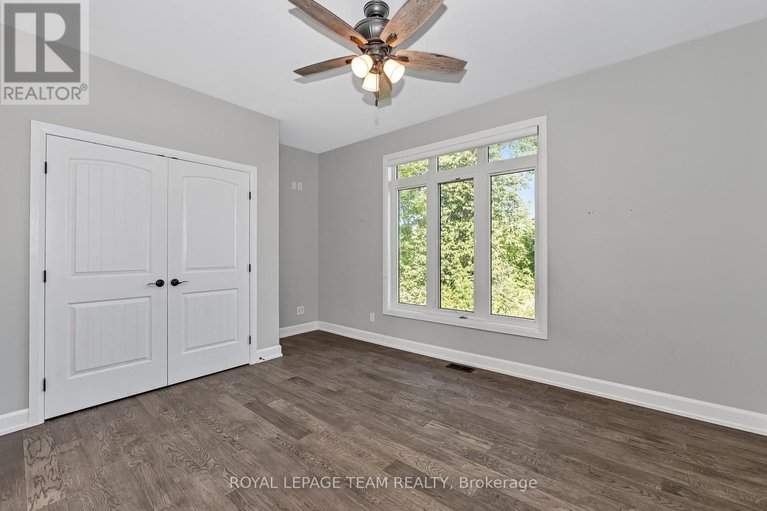 28774424/2500-kearns-way/osgoode-twp-north-of-reg-rd-6/ottawa/ontario/K4P1R9_18