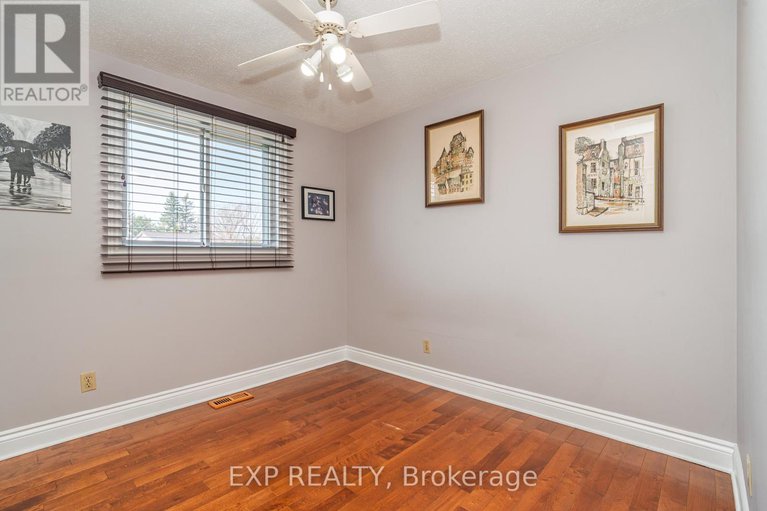 28550236/184-des-pins-place/queenswood-heights-south/ottawa/ontario/K1E2T5_20