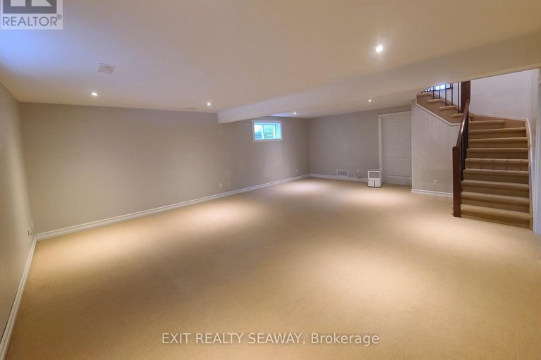 28854316/4294-schell-street/south-dundas-williamsburgh-twp/south-dundas/ontario/K0C2H0_18