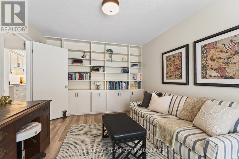 29302410/2690-hickson-crescent/redwood-park/ottawa/ontario/K2H6Y6_6