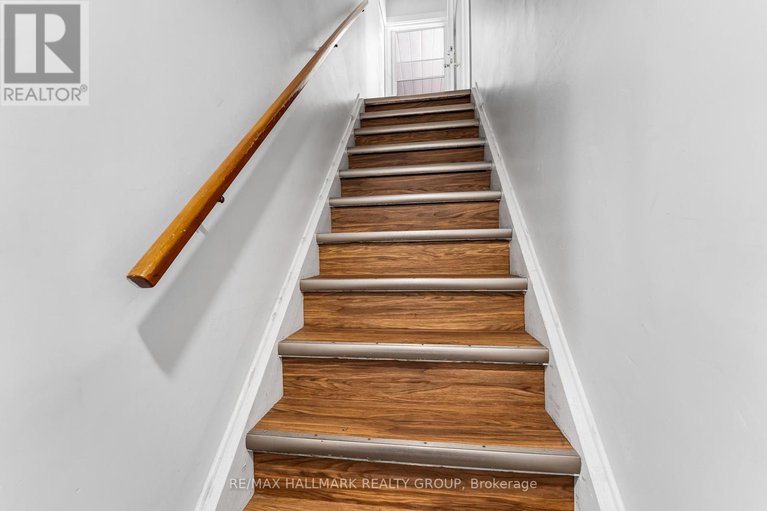 28959856/591-eastvale-drive/beacon-hill-north/ottawa/ontario/K1J6Z4_22