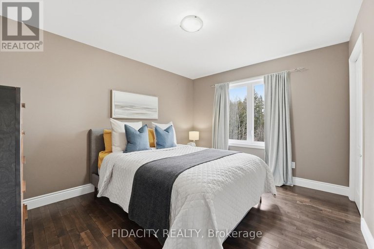 29651250/152-wilbert-cox-drive/huntley-ward-south-east/ottawa/ontario/K0A1L0_32