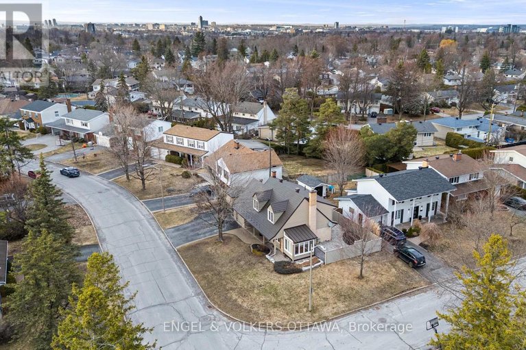 29612922/2173-beaumont-road/playfair-park/ottawa/ontario/K1H5V2_35