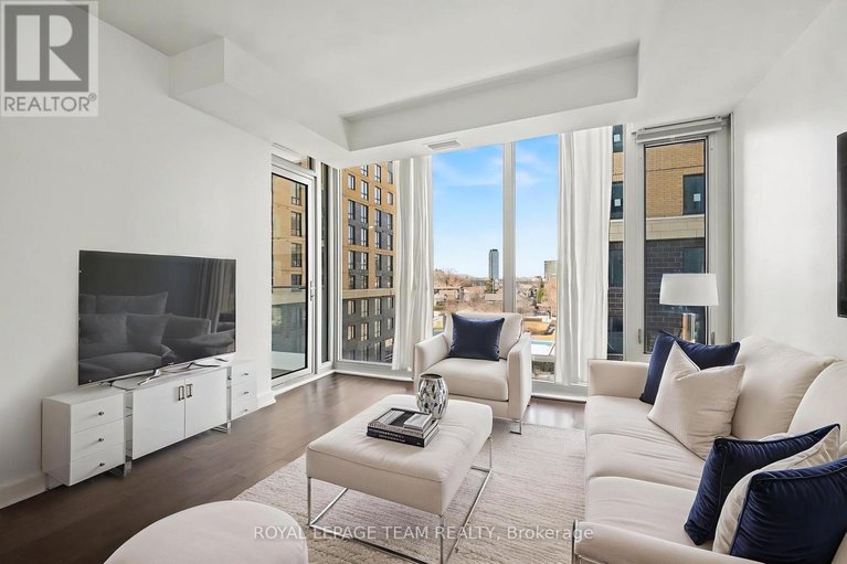 29581122/406-111-champagne-avenue-s/west-centre-town/ottawa/ontario/K1S5V3_17