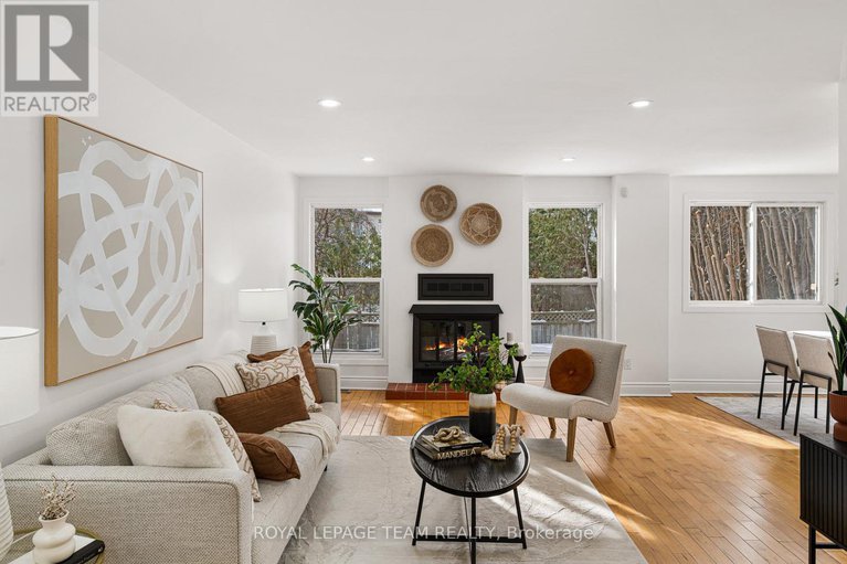 29367437/8-homestead-street/borden-farmstewart-farmcarleton-heightsparkwood-hills/ottawa/ontario/K2E7N8_6