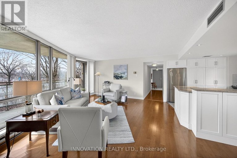 29525639/204-30-charlevoix-street/vanier/ottawa/ontario/K1L8K5_6