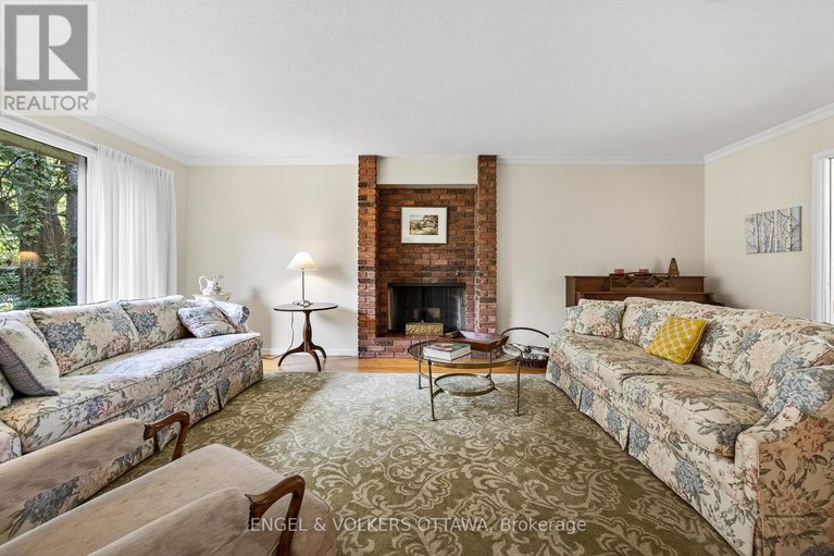 28865549/29-milne-crescent/beaverbrook/ottawa/ontario/K2K1H7_12