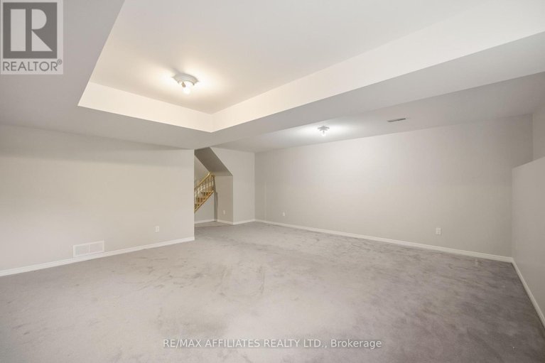 29125287/137-hearst-way/katimavik/ottawa/ontario/K2L4G5_30